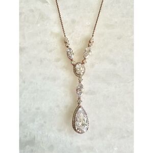 Nadri cubic zirconia with precious metal plating gold color Y statement necklace
